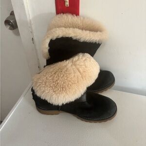 UGGs boots like me new